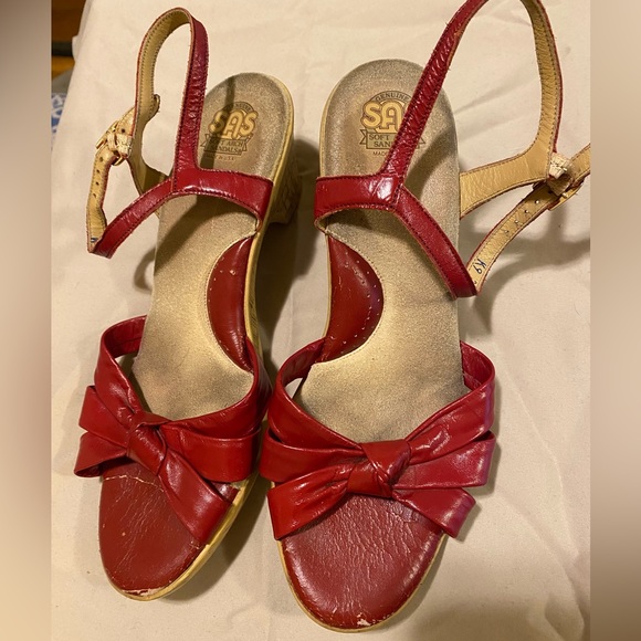Shoes Vintage Womens Red Sandals With Kitten Heel Poshmark
